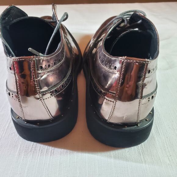 Metallic Silver Wingtip Derby Shoes Size 10 Men\'s main image 5